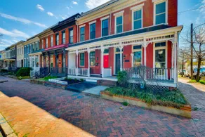 1 Mi to Dtwn: Hot Tub Haven in Richmond! - Image 3
