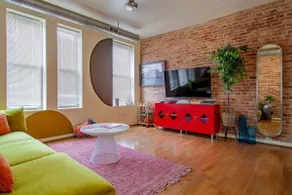 Colorful & Quirky 1-BR Loft | near MICA, JH & UMMC - Image 3
