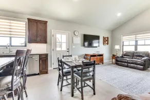 Family-friendly Apt w/ Lake Views in Ponca City! - Image 3
