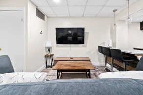 1BR Apt steps away from Boston Commons 8931 - Image 3