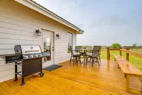 Furnished Deck + Views: Rural Schulenburg Retreat - Image 2
