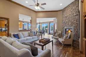 Porto Cima | Lakefront w Pool Access | Game Room - Image 5