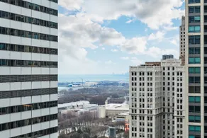 Panoramic 2BR Penthouse in the Sky | Roof Deck - Image 4