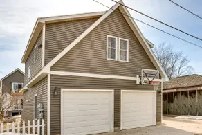 Close to Trails & Town! Artsy Apt in Frankfort - Image 3
