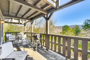 3 Mi to Dtwn Clayton: Cabin w/ Trail Access! - Image 2