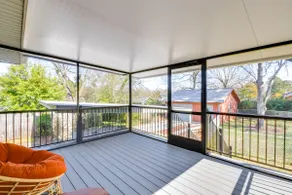 1 Mi to Dwtn Shops & Dining: Spacious Family Home - Image 3