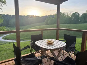 The Pond House-Hilltop Views-Private Pond Near RRG - Image 4