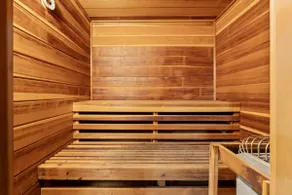 Historic Tacony Retreat ~ with Sauna Sleeps 17 - Image 2