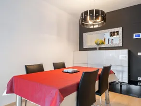 Duplex with free parking only 250m beach - Image 5