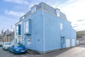 Castle Mews - Image 3