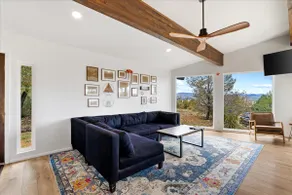 5BR family escape w/ hot tub & backyard - Image 2
