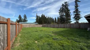 Lazy Acre Farmhouse Getaway - Image 4