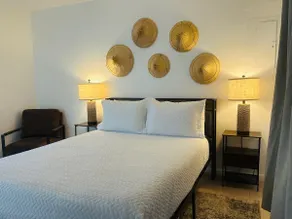 Wilton Manors Guesthouse - Image 2