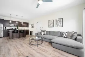 Updated 2-Bedroom with a pool and hot tub - Image 4