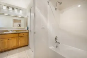 Group Getaway! Large Unit w/ Pool & Free Parking! - Image 5