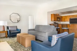 Family Getaway! 3 Spacious Units Near Golf Club! - Image 4
