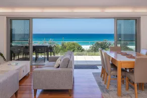 Blueys Bliss 1 - beachfront at Blueys Beach - Image 3