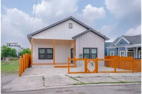 Skyline Retreat 3BR-3BA w Stunning Views Near DT - Image 5