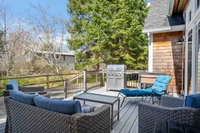 Wonderful Custom Escape, Huge Deck w/ Hot Tub, - Image 4