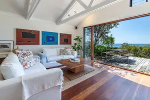 Barefoot on Blueys - Pacific Palms Holidays - Image 2