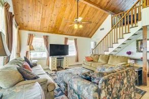 Boat & Swim: Lakefront Toledo Bend Retreat! - Image 5
