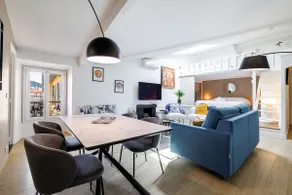 Elegant loft - top floor - near Port - Image 3