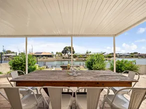Canal view•Private Jetty*Family-Pet Friendly - Image 3