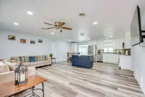 Stay & Play in Belleview: Welcoming Home w/ Yard - Image 4