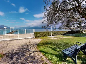Appartamento con giardino | Vista sull'acqua | Vicino alla spiaggia - Image 2