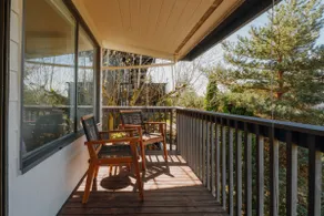 The Mod House | Stylish 3BR Retreat Near UW - Image 5