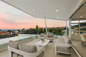 Villa Bianco at Caves Beach - Luxe Coastal Sanctuary - Image 2