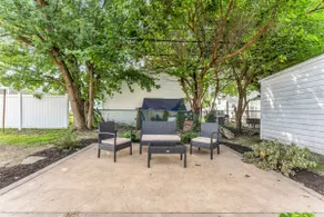 Brooklyn Townhome - 9 Miles to Downtown - Sleeps 5 - Image 4