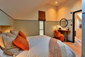 Finest Retreats - Wesleyan House - Image 3