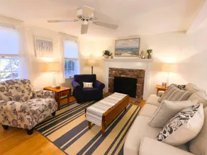 Gray Whale~3 bd/2 bth/Lg Yard/gameroom - Image 3
