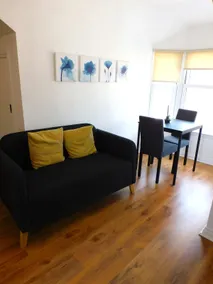 No 1 - 2 bedroom apartment in Lanark Town Centre - Image 3