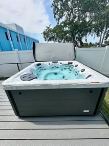 Hot Tub & Rocket Views Near Lori Wilson Park - Image 3