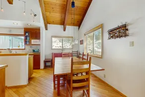 Family-friendly home with mountain views, pool tab - Image 5