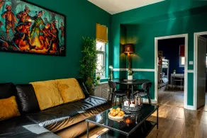Stylish cosy great value easy access stay - Image 2