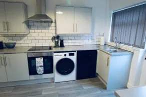 Redworth Haven – Cozy 3 Bed Stay - Image 3