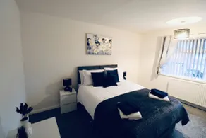 Redworth Haven – Cozy 3 Bed Stay - Image 2