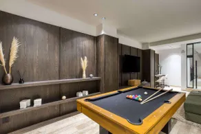 Sophisticated Apt w/Priv Balcony | Rooftop+Jacuzzi - Image 3