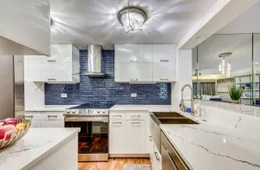 8 Mi to Honeymoon Island: Golf Getaway w/ Balcony! - Image 2