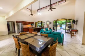 Villa Tropical by Vacation Pura Vida - Image 4