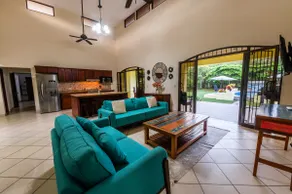 Villa Tropical by Vacation Pura Vida - Image 3