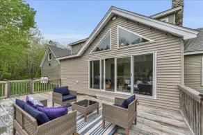 Timber Tide Retreat - Just 15 Minutes to Belfast! - Image 4
