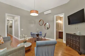 Lovely Thomas Square Condo with Shared Porch - Image 5