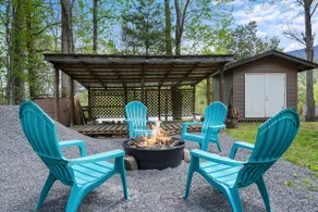 Cosby Mountain Lodge - Image 4