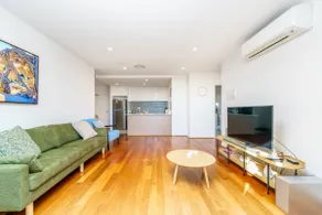 Top-Floor Apartment Near Shops and Aboretum views - Hosted by Canstay - Image 2