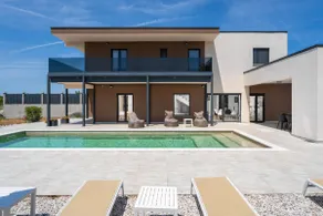 Villa Quinta by Briskva - Image 2
