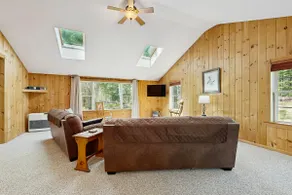 3 BR lake house near beach, hiking trails & ski - Image 5